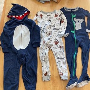 3T pajamas